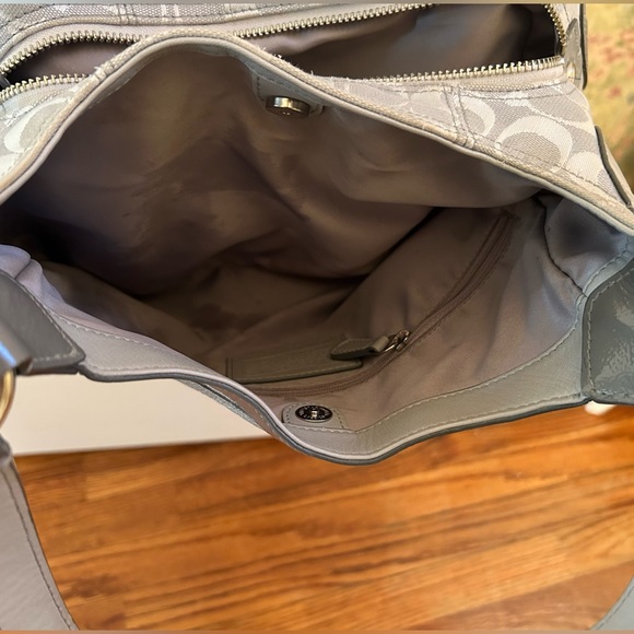 Gray and Silver Optic Coach Shoulder Bag - Picture 7 of 10